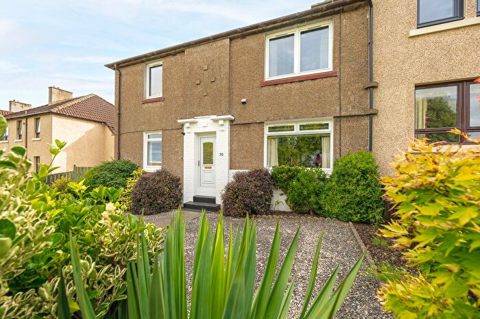 2 Bedroom Flat For Sale In Crossgreen Drive, Uphall, EH52