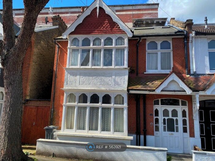 4 Bedroom End Of Terrace House To Rent In Merton Avenue, London, W4