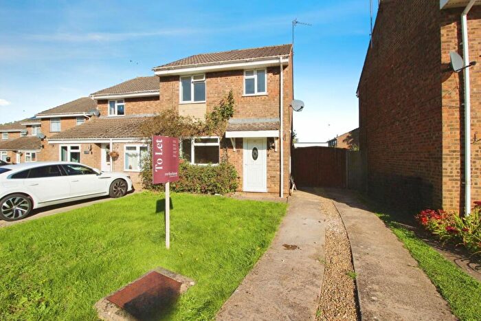 3 Bedroom Semi-Detached House To Rent In White Edge Moor, Swindon, SN3