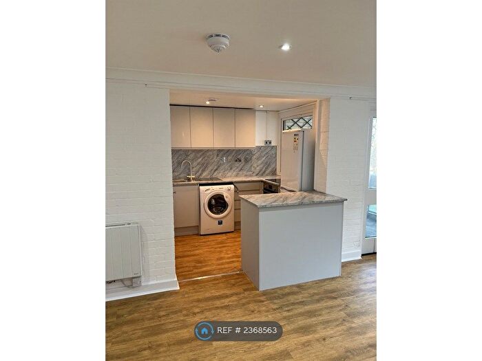 1 Bedroom Flat To Rent In Kingsway, Cambridge, CB4