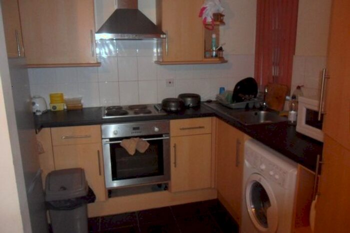 2 Bedroom Flat To Rent In Far Gosford Street, Stoke CV1