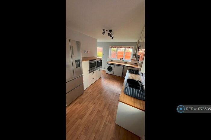 4 Bedroom Detached House To Rent In Norman Drive, Peterborough, PE7