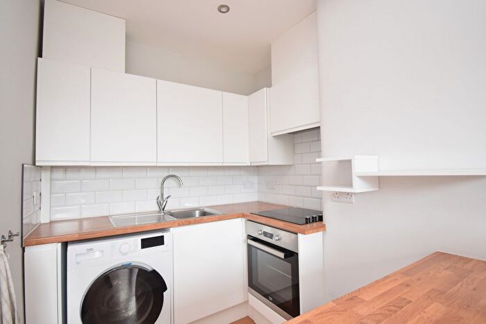 1 Bedroom Flat To Rent In Kings Road, Edinburgh, EH15