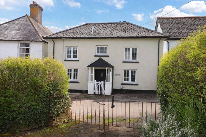 2 Bedroom Terraced House For Sale In Kings Nympton, Umberleigh, Devon, EX37