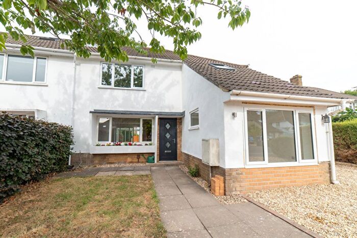 4 Bedroom Semi-Detached House For Sale In Greenway, Woodmancote, Cheltenham, GL52