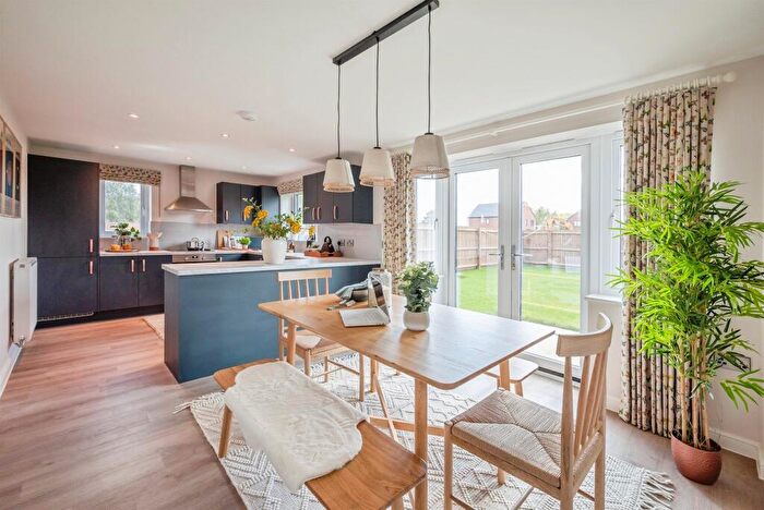 4 Bedroom Detached House For Sale In Peacock Drive, Bradwell, Great Yarmouth, NR31