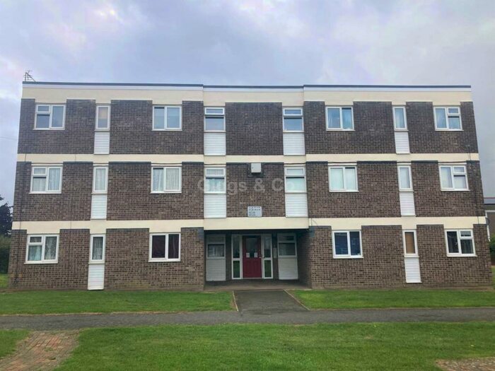 2 Bedroom Flat To Rent In Whitehall Walk, Eynesbury, PE19