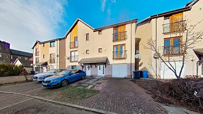 4 Bedroom Town House To Rent In Constitution Crescent, City Centre, Dundee, DD3