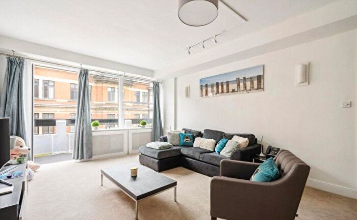 2 Bedroom Flat To Rent In Weymouth Street, Marylebone, London, W1W