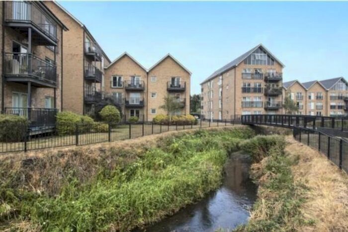 2 Bedroom Flat To Rent In Esparto Way, South Darenth, Dartford, DA4