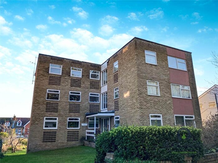 1 Bedroom Flat For Sale In Arundel Road, Eastbourne, East Sussex, BN21