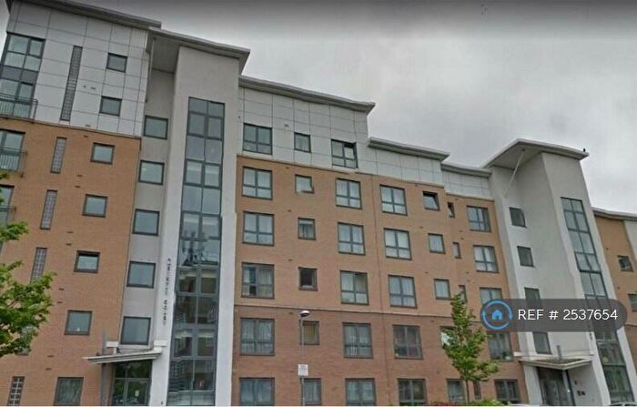 3 Bedroom Penthouse To Rent In Amethyst Court, Birmingham, B15