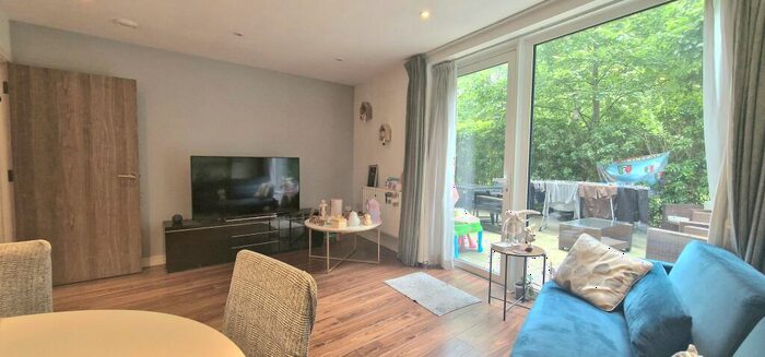 2 Bedroom Apartment To Rent In Loch Crescent, Edgware, HA8