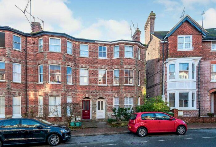 1 Bedroom Flat To Rent In Lime Hill Road, Tunbridge Wells, TN1