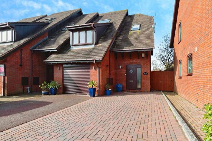 3 Bedroom Town House For Sale In The Meridians, Christchurch, BH23