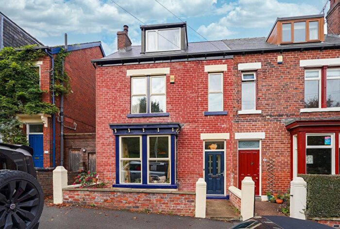 4 Bedroom Semi Detached House For Sale In Brook Road, Sheffield, S8