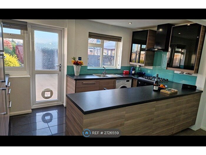 3 Bedroom Terraced House To Rent In Calder Vale, Bletchley, Milton Keynes, MK3