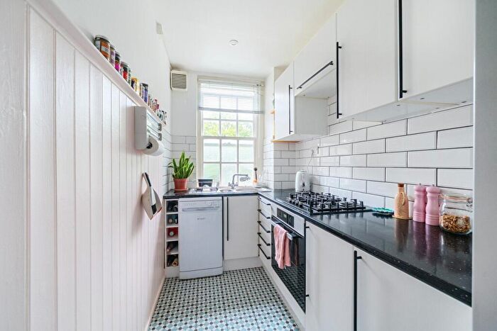 1 Bedroom Flat For Sale In Eton College Road, London, NW3