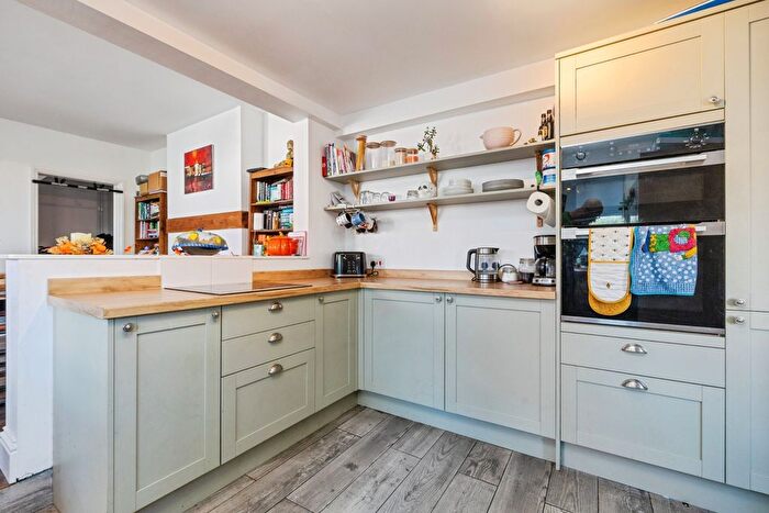 4 Bedroom End Terrace House For Sale In Station Road, North Hykeham, LN6