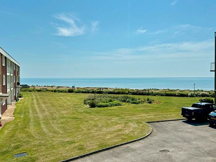 3 Bedroom Apartment For Sale In Overstrand Avenue, West Sussex, BN16