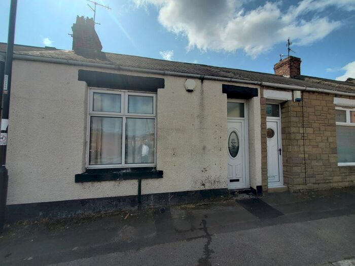 2 Bedroom Cottage To Rent In East Moor Road, Sunderland, SR4