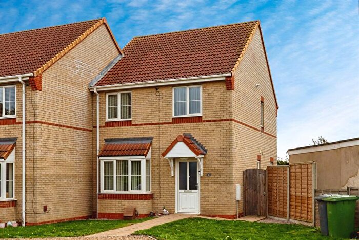 3 Bedroom Semi-Detached House For Sale In Sandpit Road, Thorney, Peterborough, PE6