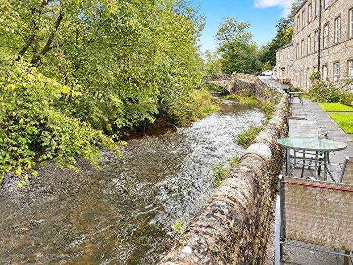 2 Bedroom Flat For Sale In Riverside Walk, Airton, Skipton, BD23