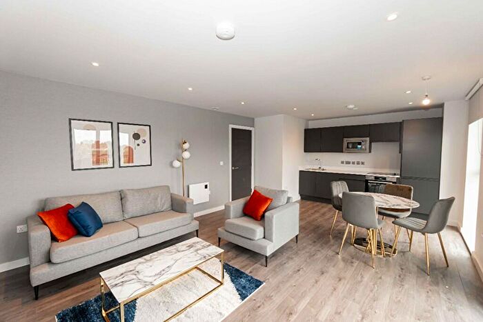 2 Bedroom Apartment To Rent In Cross Lane, Manchester, Greater Manchester, M5
