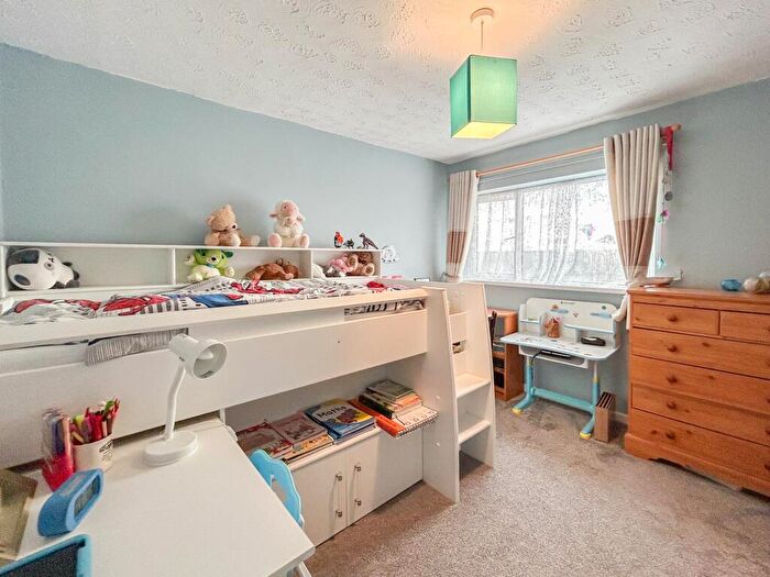 3 Bedroom Terraced House For Sale In The Courtlands, Greenmeadow, NP44