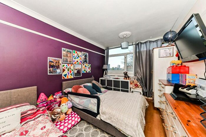 3 Bedroom Flat To Rent In Leopold Street, London, E3