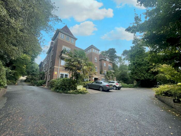 2 Bedroom Apartment To Rent In Woodleigh Court, Branksome Wood Road, BH2