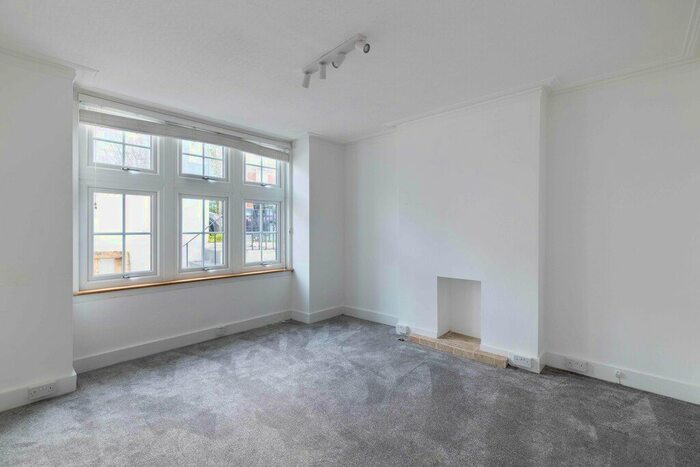 2 Bedroom Flat To Rent In Anselm Road, Fulham, SW6