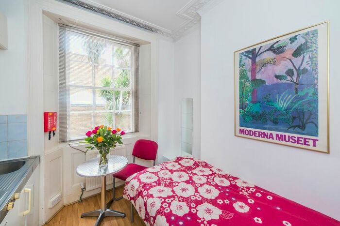 Studio To Rent In Oakley Street, Chelsea, SW3