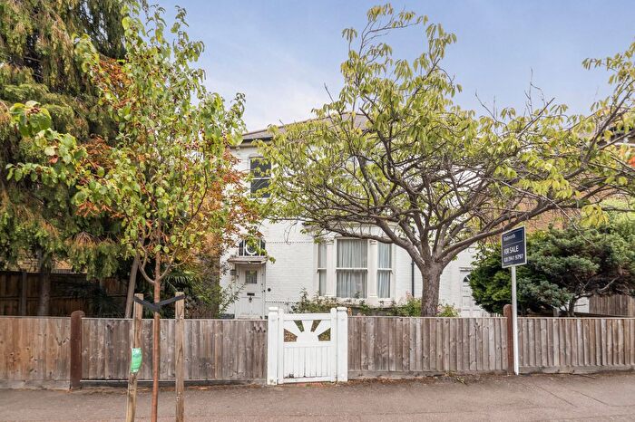 4 Bedroom Detached House For Sale In Allenby Road, London, SE23