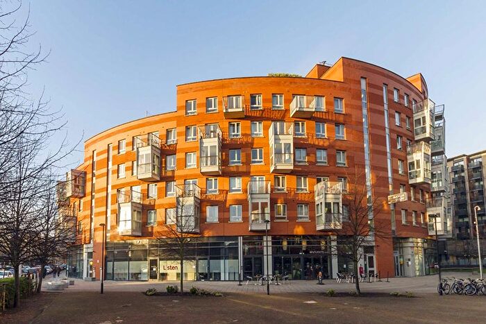 1 Bedroom Flat To Rent In Buckler Court, Eden Grove, London, N7