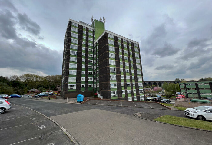 2 Bedroom Apartment To Rent In Courtney, Kidderminster, Worcestershire, DY10