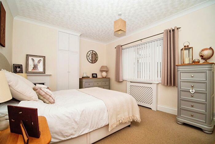 3 Bedroom Terraced House For Sale In Butt Close, Puddletown, Dorchester, DT2