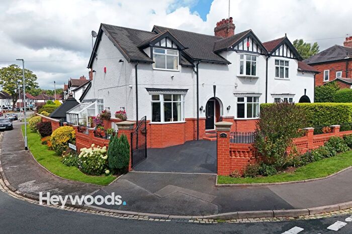 6 Bedroom Semi-Detached House For Sale In Kingsway West, Westlands, Newcastle Under Lyme, ST5