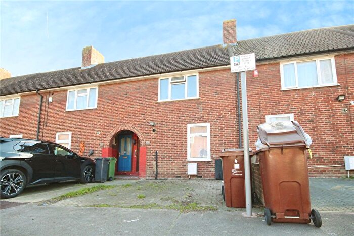 3 Bedroom Terraced House To Rent In Beverley Road, Dagenham, RM9