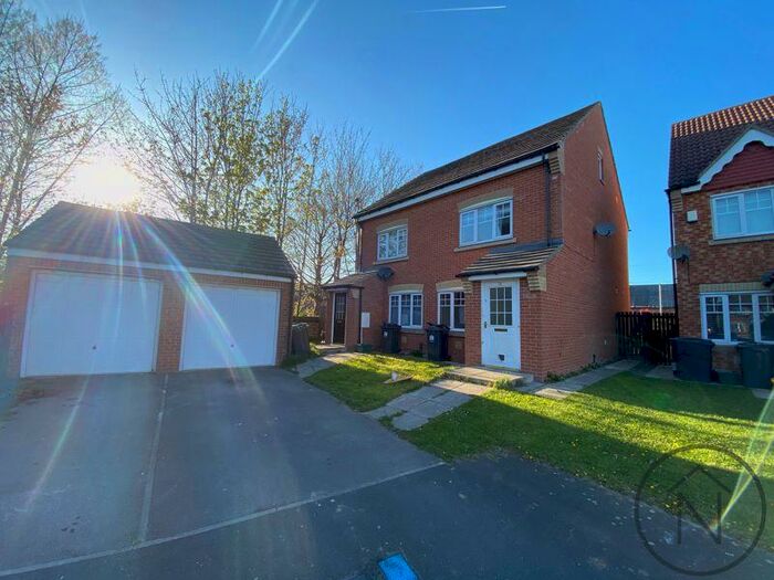 3 Bedroom Semi-Detached House To Rent In Appleby Close, Darlington, DL1