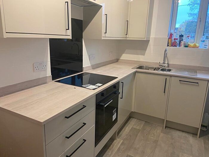 3 Bedroom Flat To Rent In Acacia Road, Leamington Spa, CV32