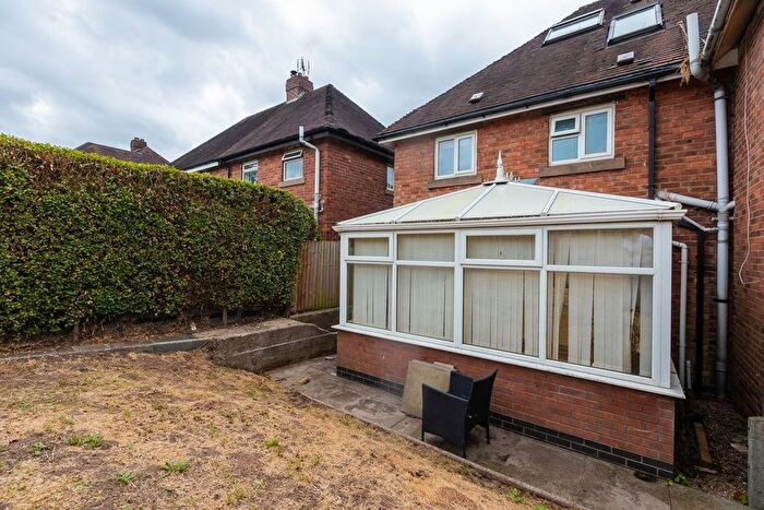 3 Bedroom Semi Detached House To Rent In Hall Walk, Coleshill, B46