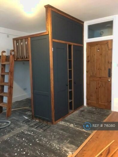 Studio To Rent In Beaconsfield Villas, Brighton, BN1