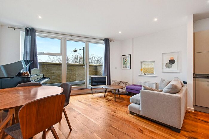 2 Bedroom Flat For Sale In Grahame Park Way, Colindale, NW9