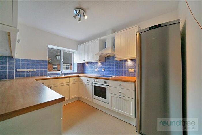2 Bedroom Flat For Sale In Ferrydale Lodge, Church Road, NW4