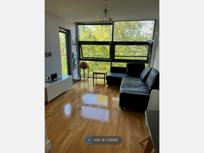 2 Bedroom Flat To Rent In Standish Street, Liverpool, L3