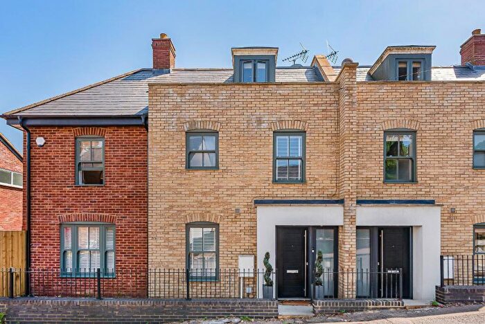 3 Bedroom Semi Detached House For Sale In Church Road, Woburn Sands, MK17