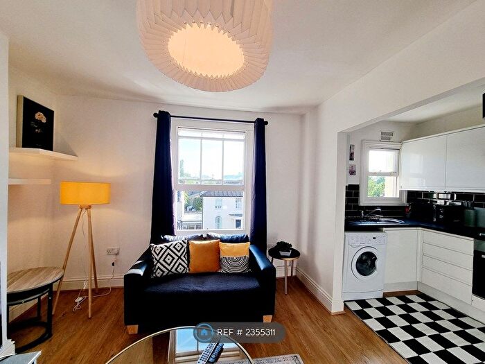 1 Bedroom Flat To Rent In Grove Road, London, E3