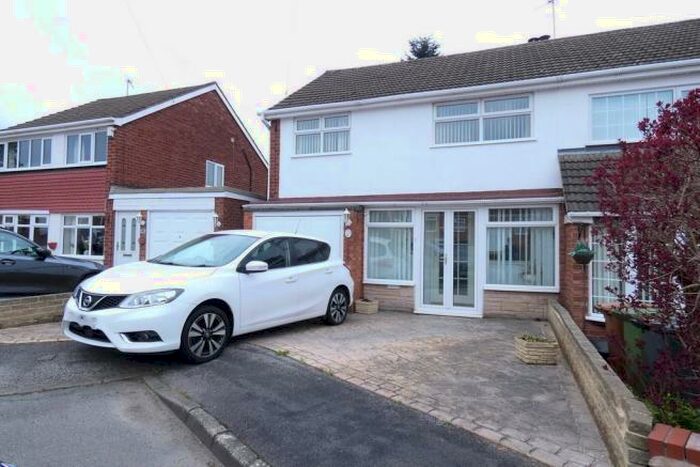 3 Bedroom House To Rent In Nevison Grove, Birmingham, B43