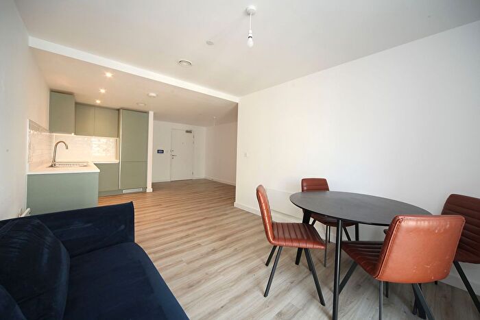 1 Bedroom Flat To Rent In One Bedroom In Chevette Court, Kimpton Road, Luton, LU2